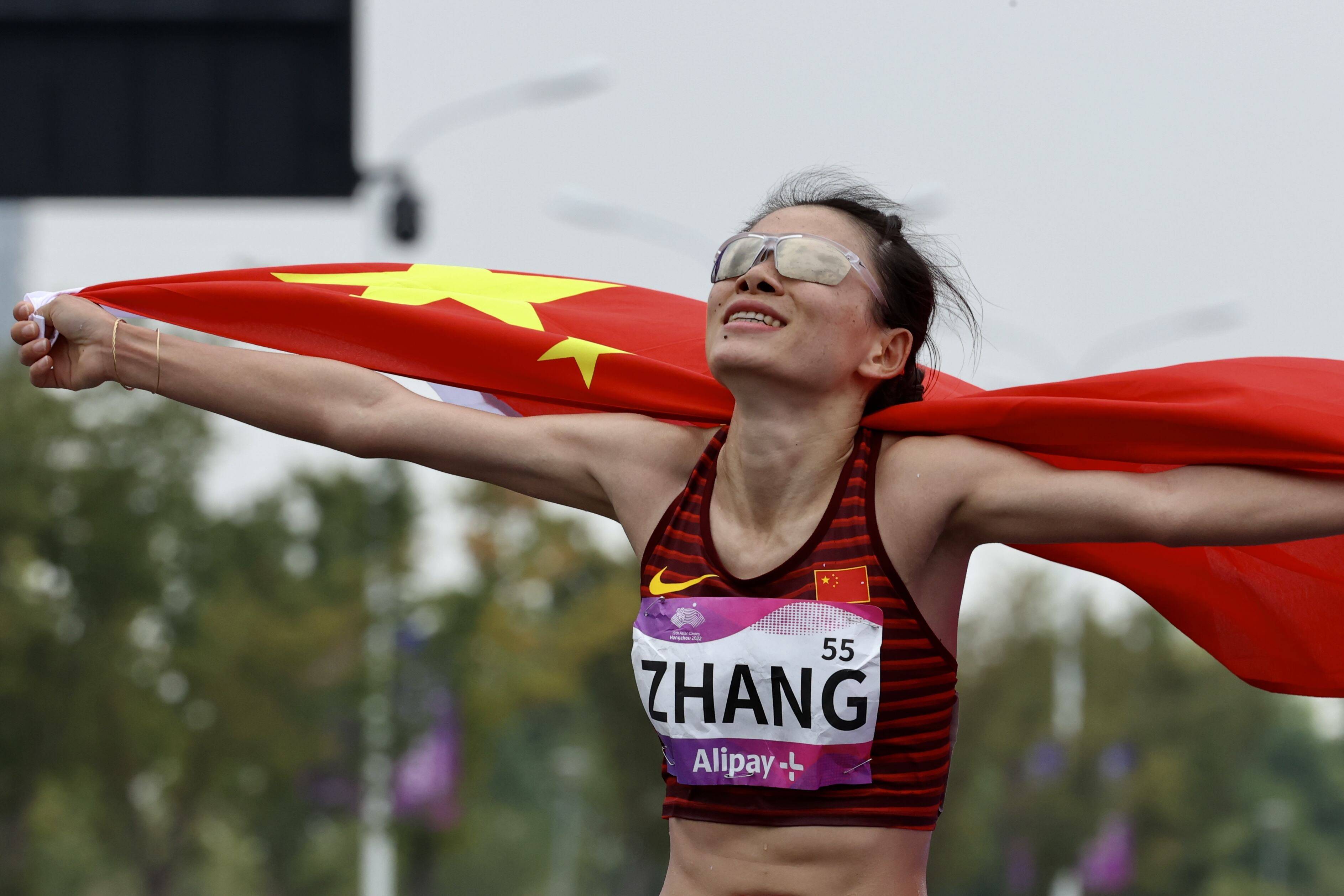 关于热身赛精彩表现，国家队斩获好成绩的信息