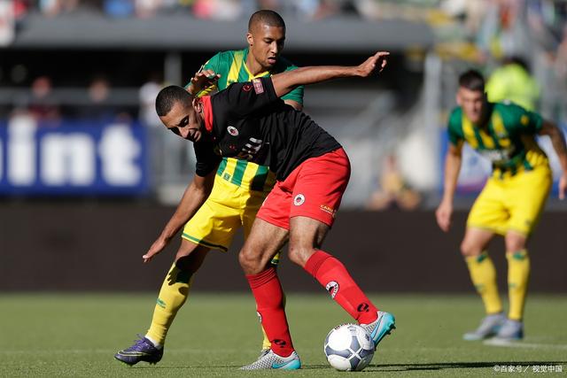 关于赫塔菲客场爆冷击败对手，实现大胜领先的信息