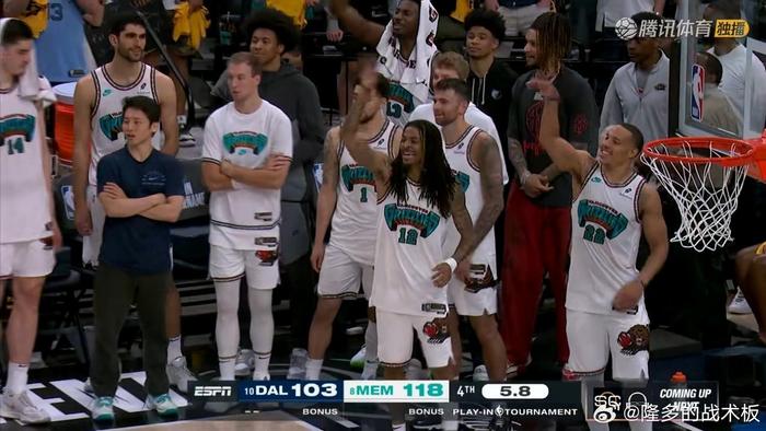 开云体育-包含灰熊主场大胜小牛，领先季后赛首轮的词条