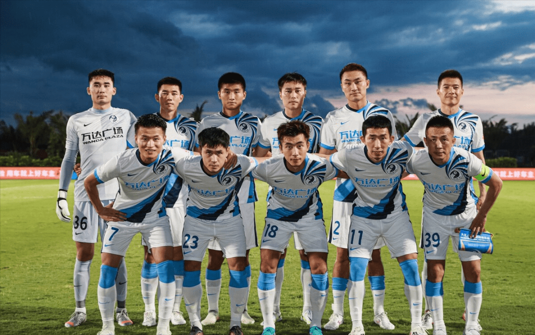 开云APP-包含深圳人足对手大连足球，全力以赴争夺胜利的词条