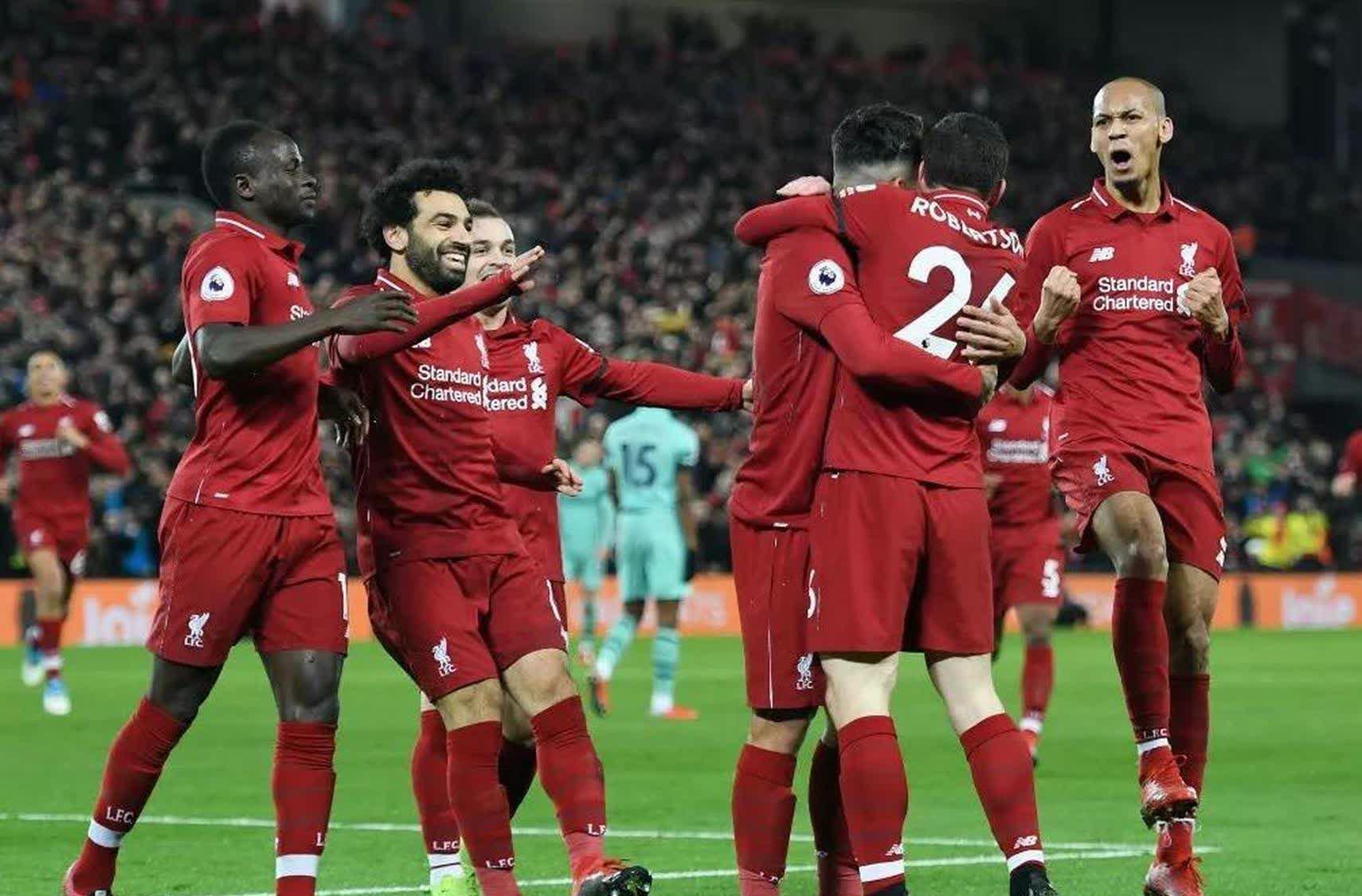 包含利物浦主场迎战南安普顿，力争保持领先的词条