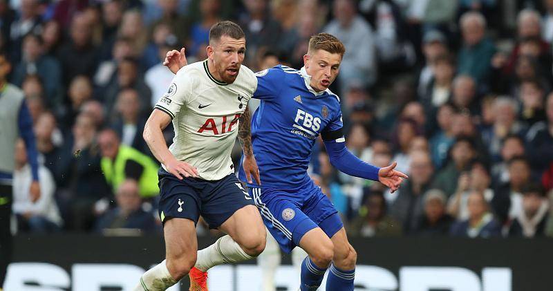 莱斯特城客场大胜，四连胜气势如虹