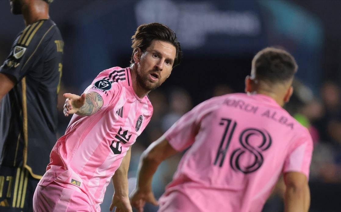 开云体育在线-巴萨在鏖战中获胜，梅西助攻制胜