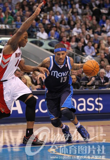 包含南特主场大获胜利，全队发挥出色的词条