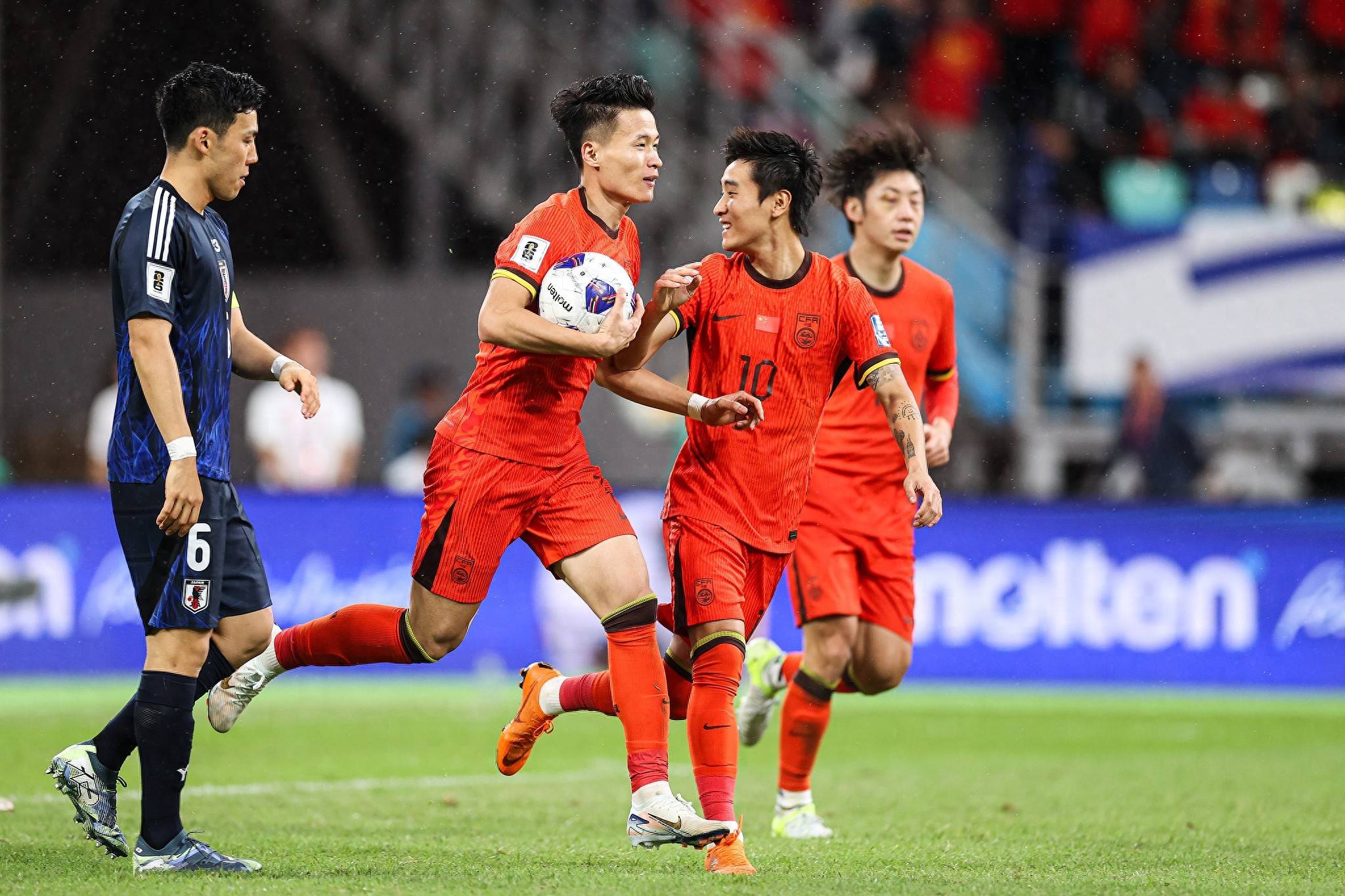 包含篮球世界杯小组赛敲定中国队遭遇强劲对手考验的词条