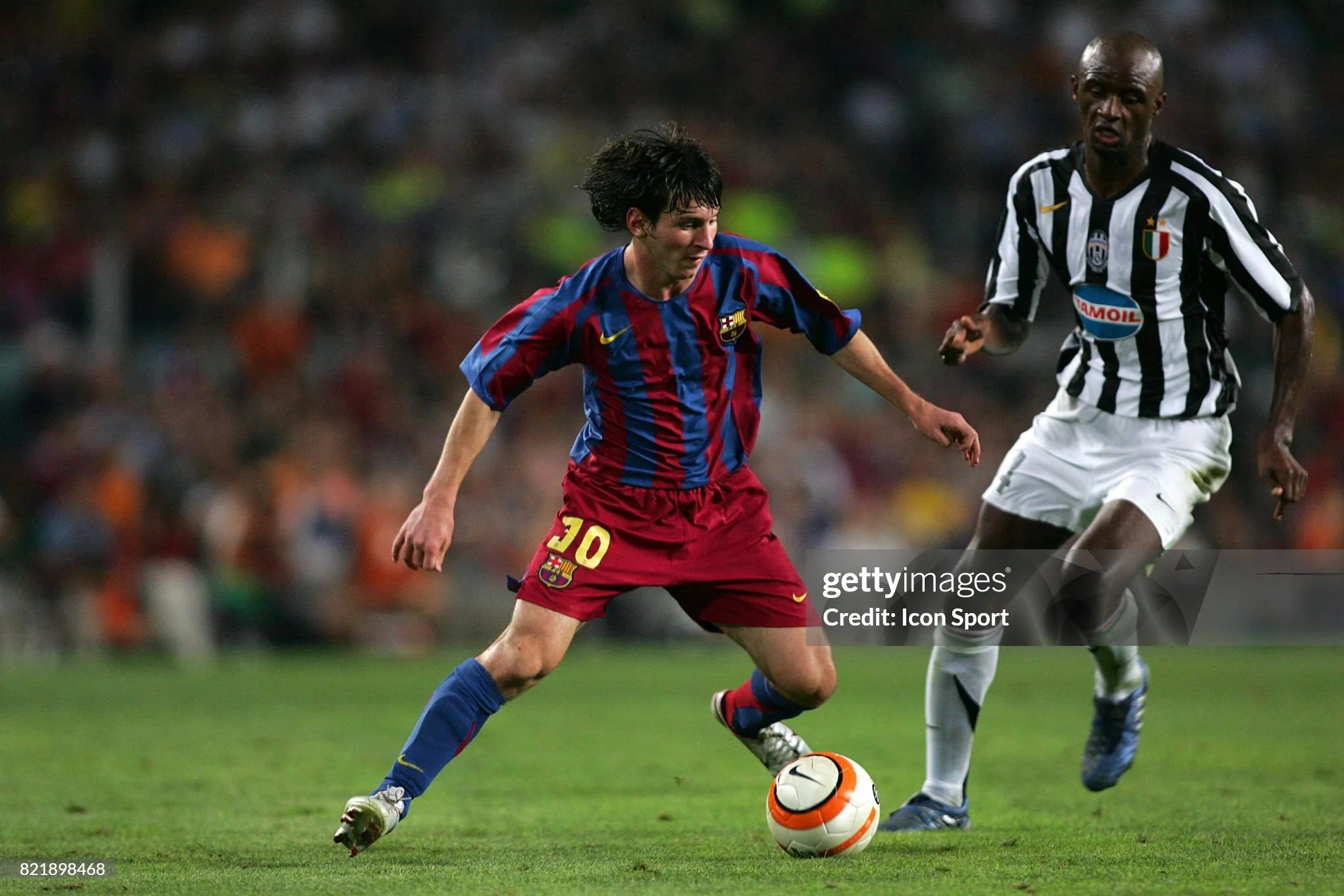 巴塞罗那遭遇惨败，梅西独中一枪无助球队