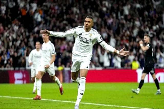 巴萨后防线强固，成功保持领先