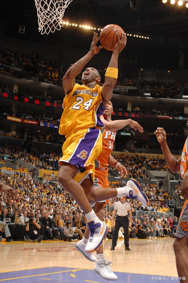 开云体育官方网站-精彩瞬间令人回味：球员表现令人赞叹的简单介绍