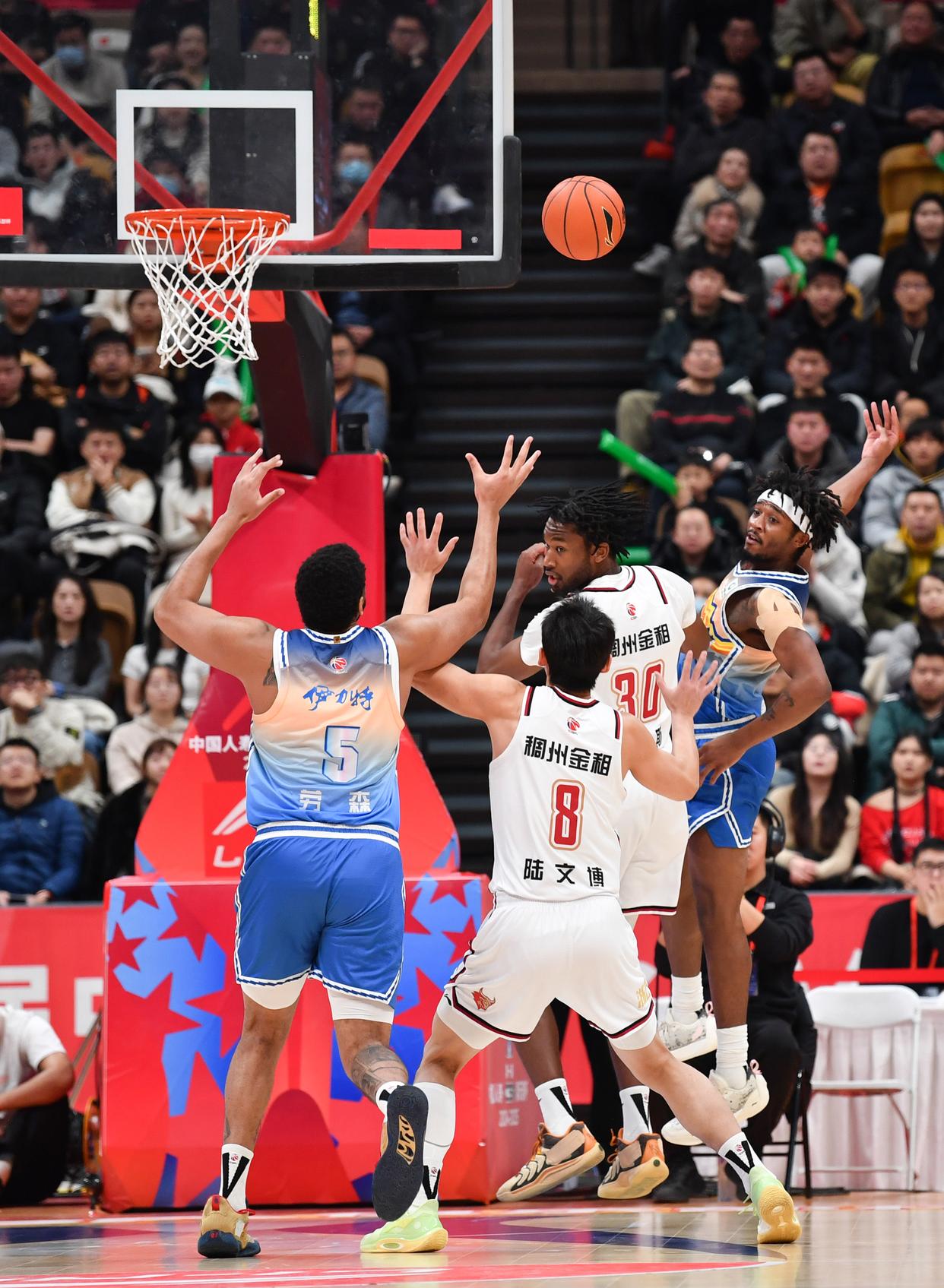 世界篮球联赛新赛季开启，精彩比赛连连的简单介绍