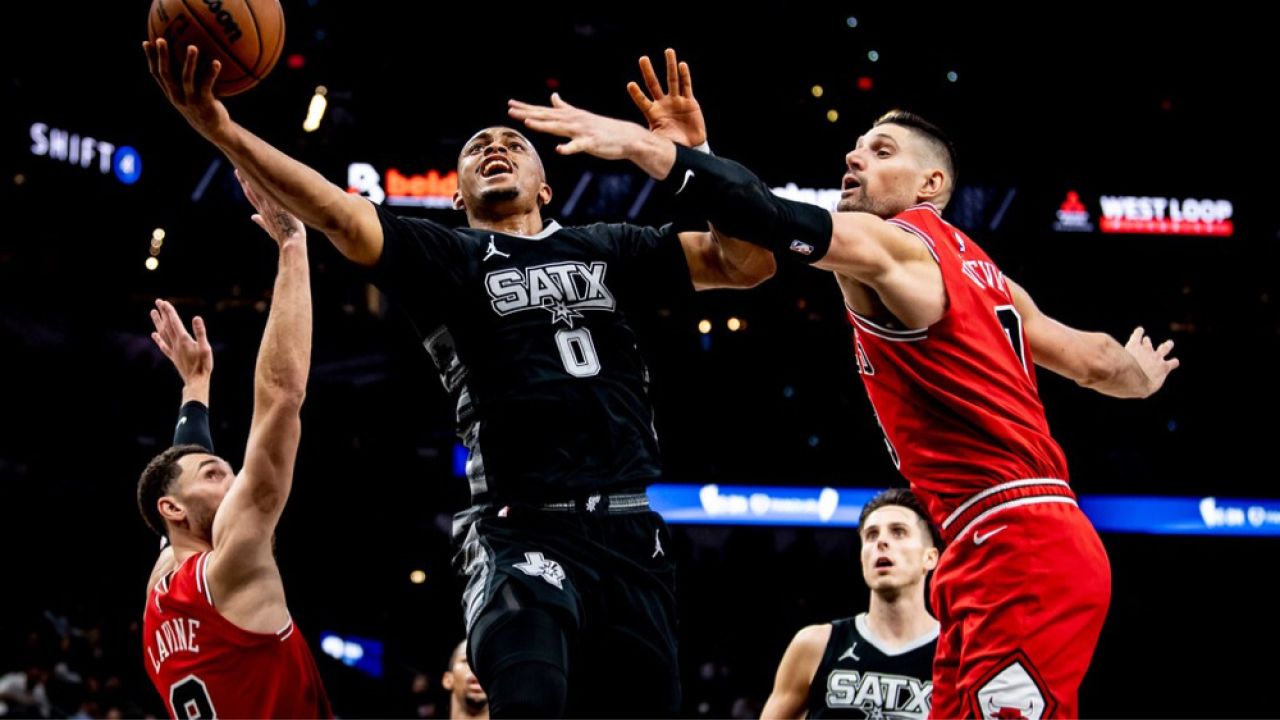 火箭主场不敌马刺，遭遇两连败