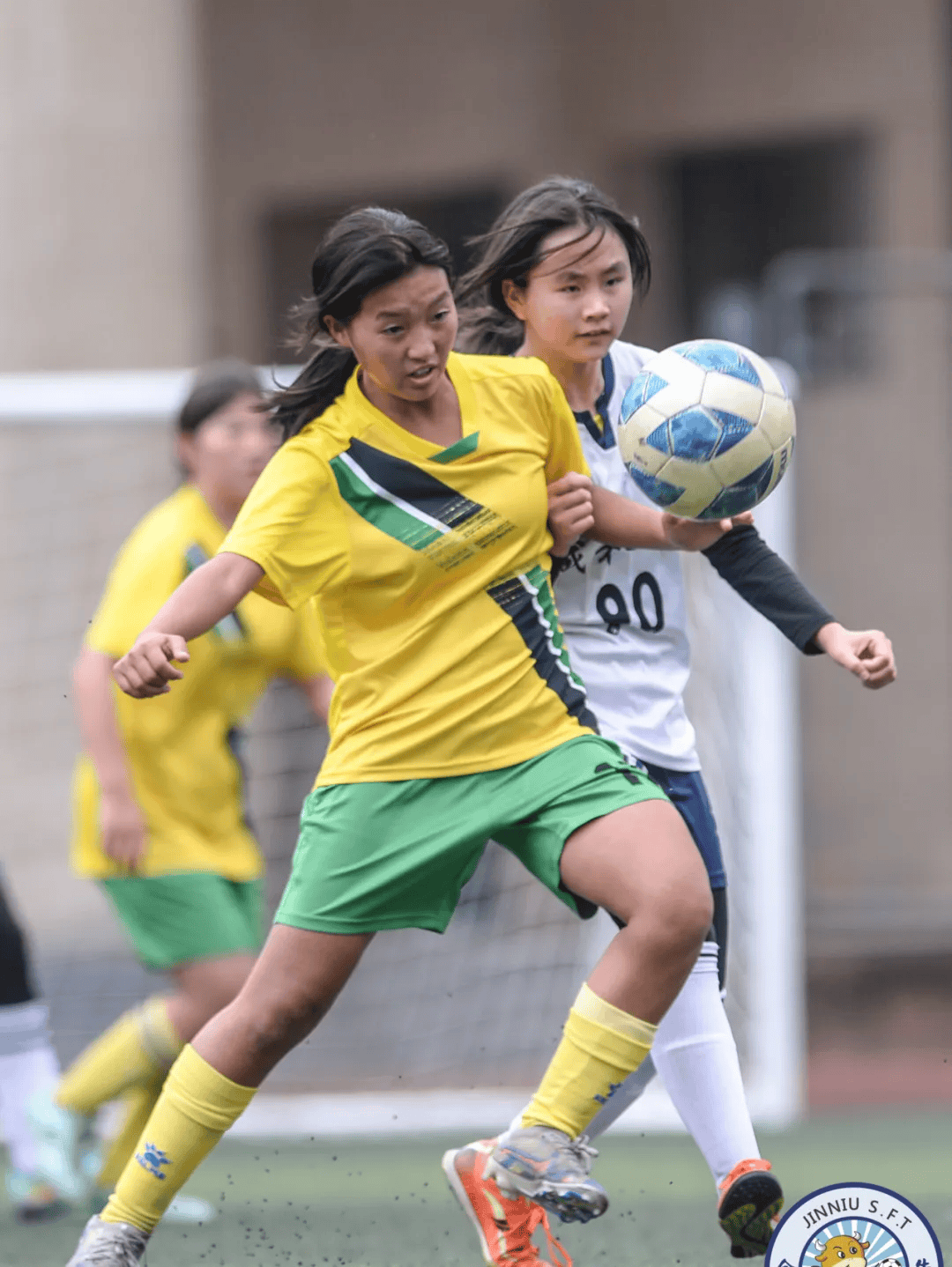 开云体育中国-包含战火升腾！足球比赛赛场上火爆开展的词条