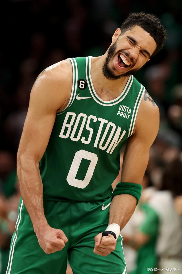 包含凯尔特人队主帅赞誉球员拼搏精神，激励全队的词条