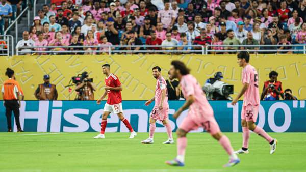 热那亚门将出色扑出点球，助球队保住胜利的简单介绍