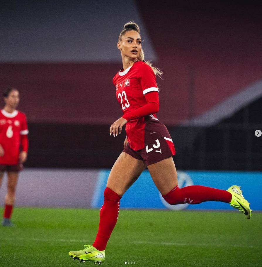 开云体育平台APP-委内瑞拉女足队员转会欧洲球队