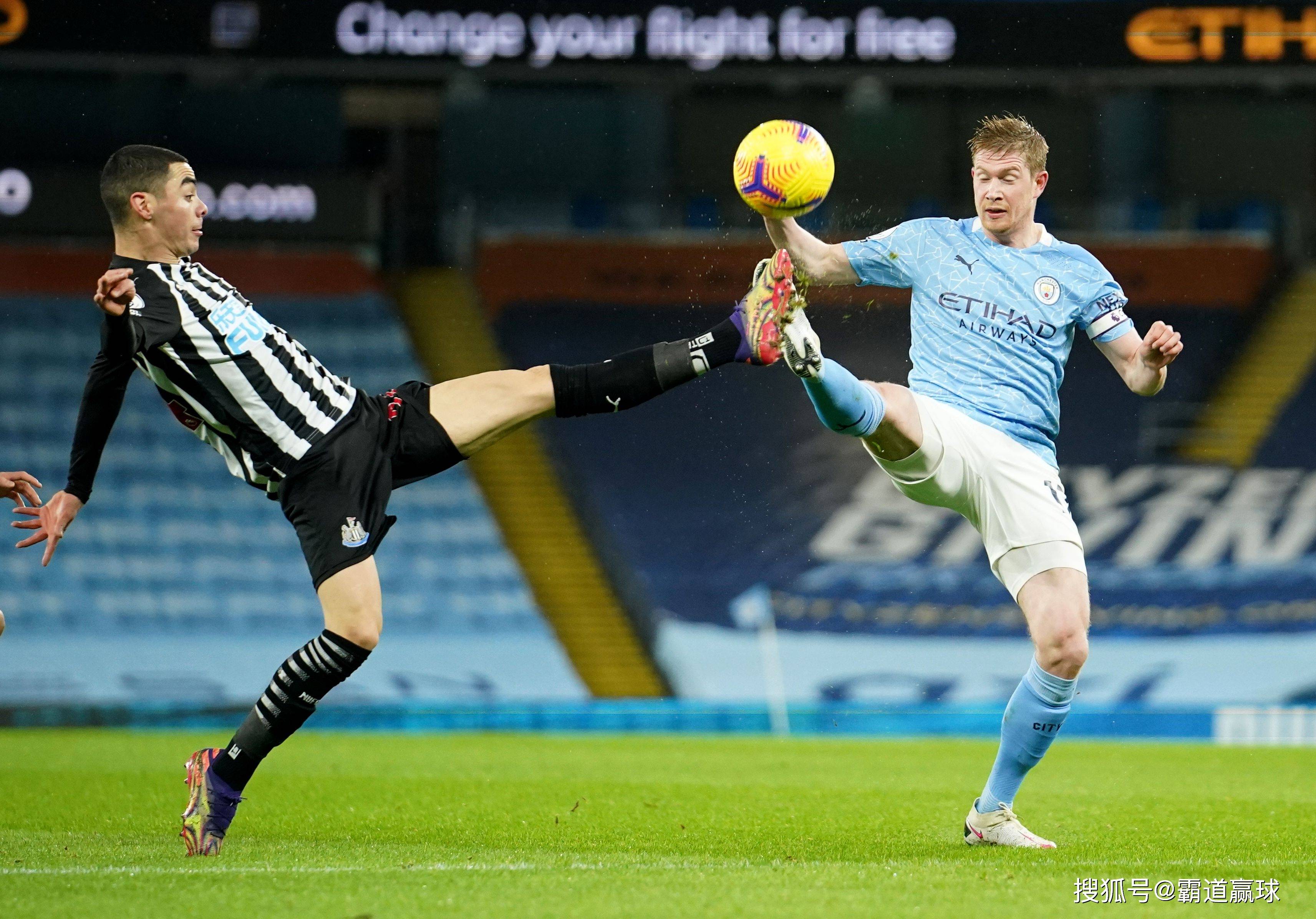 开云体育-曼城主场压制对手，轻松取胜，稳坐榜首