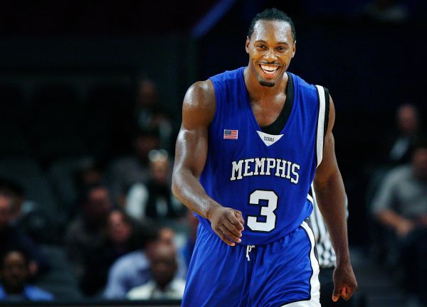 火箭新援发威，瓦拉杜入队即沦为大腕的简单介绍