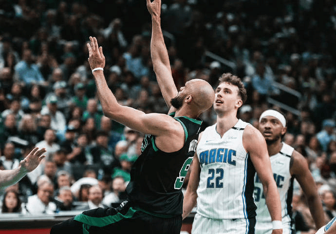 魔术队表现抢眼，以实力征服球迷心