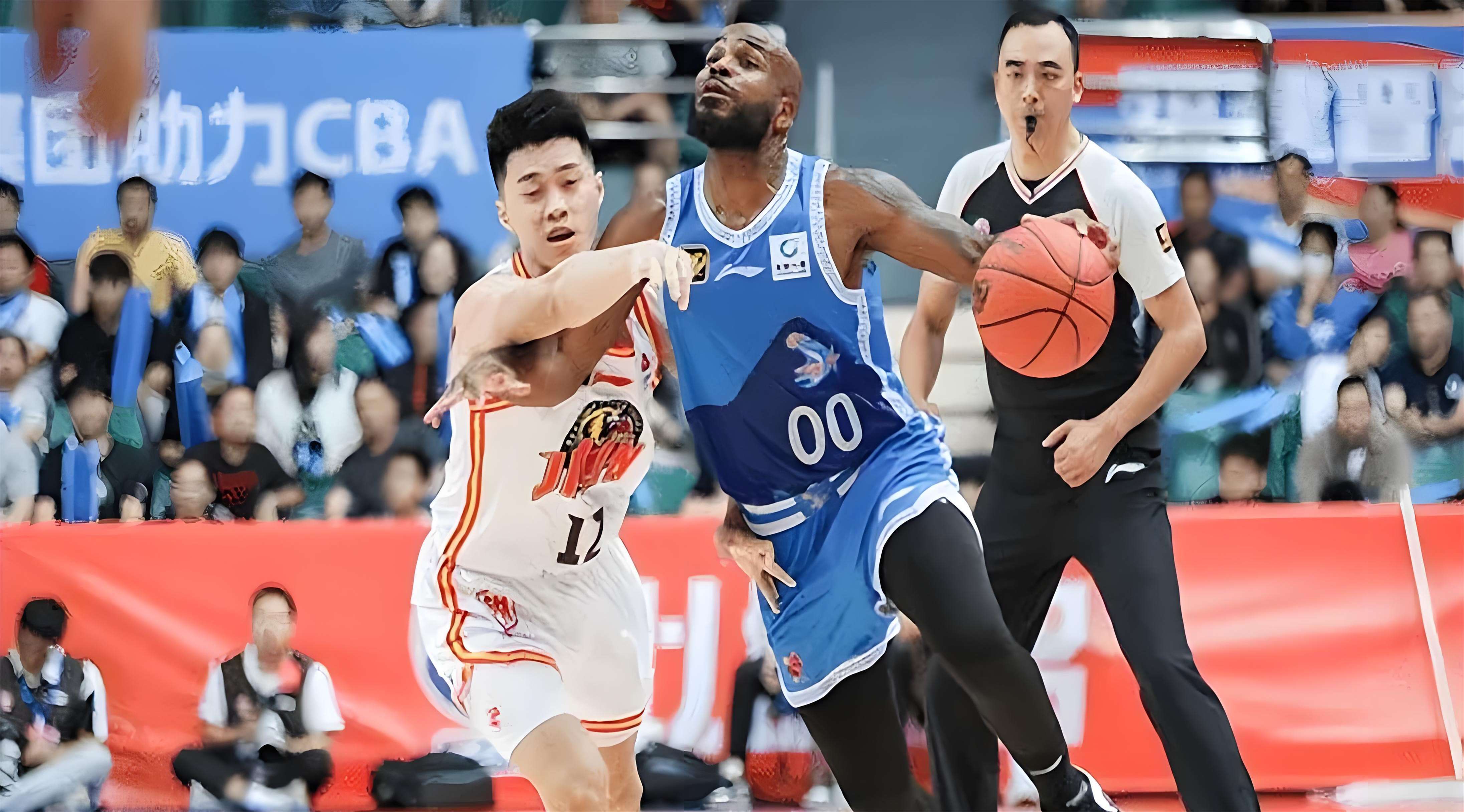 开云平台-山西男篮客场险胜上海队，排名稳定的简单介绍