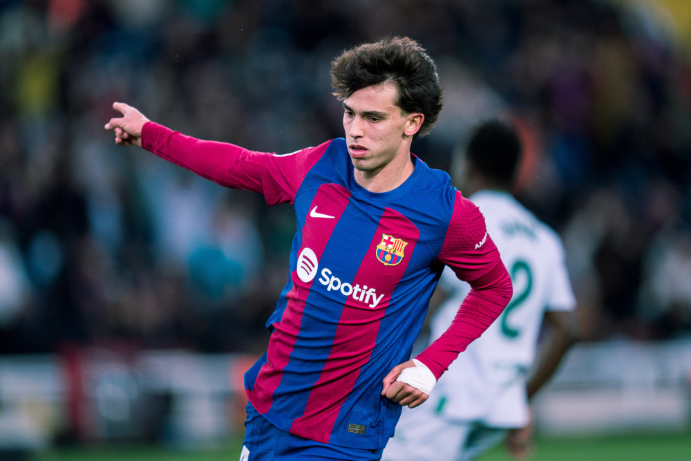 巴塞罗那战胜赫塔菲，登顶榜首