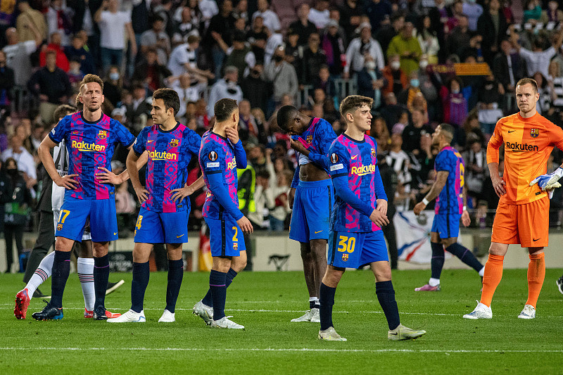 关于阿尔巴尼亚主场作战，努力争取胜利积分的信息