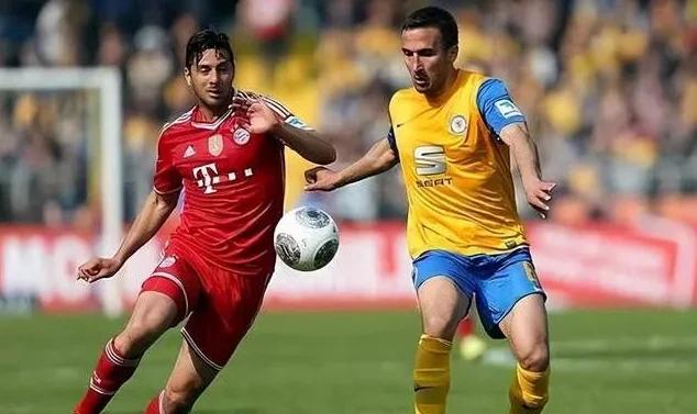 包含基尔球队稳固阵容，追赶积分榜领袖的词条