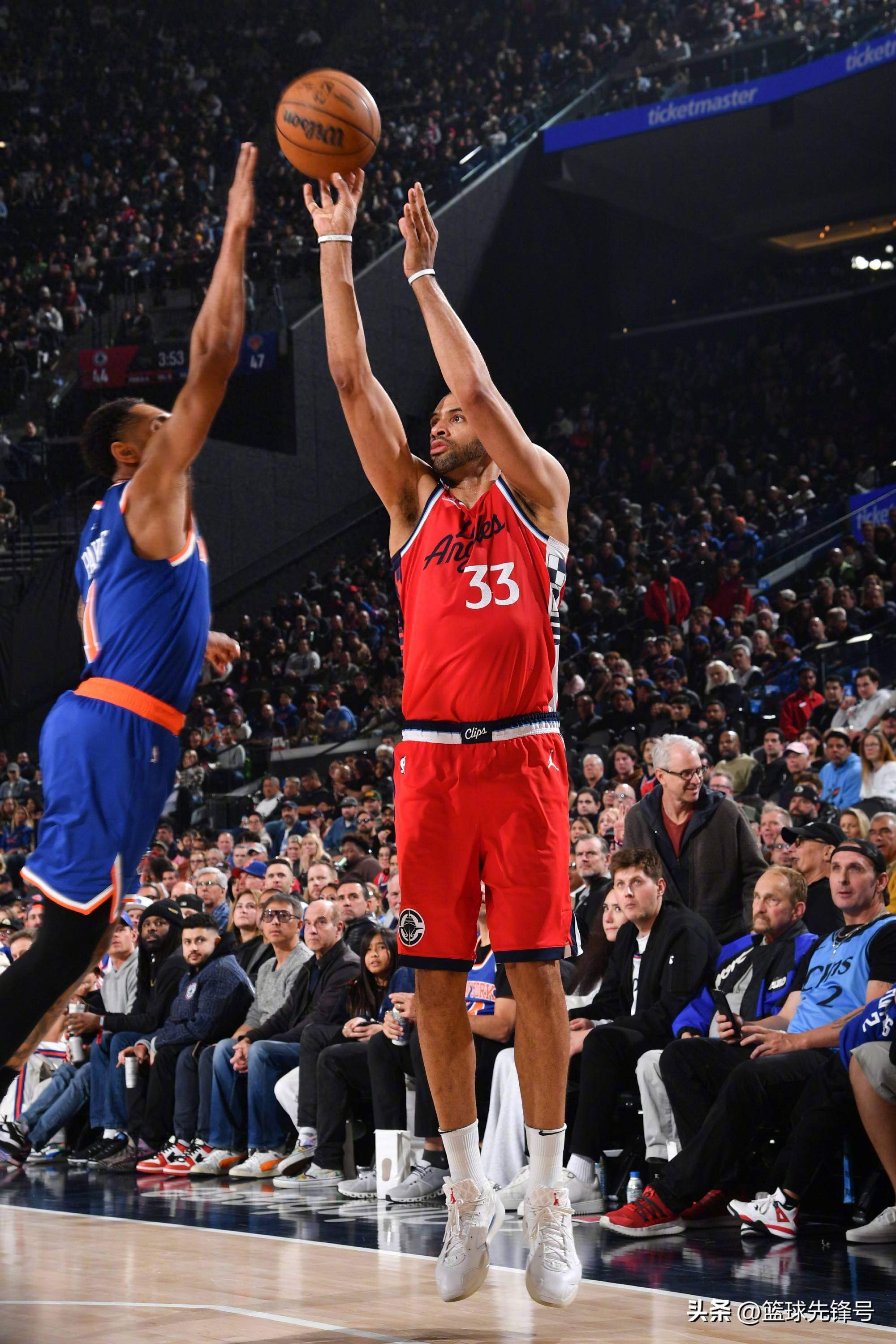 包含湖人不敌步行者，乔治关键时刻投中绝杀的词条