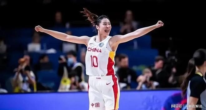 西亚女篮联赛季后赛苦战展开，内幕储舞更精彩