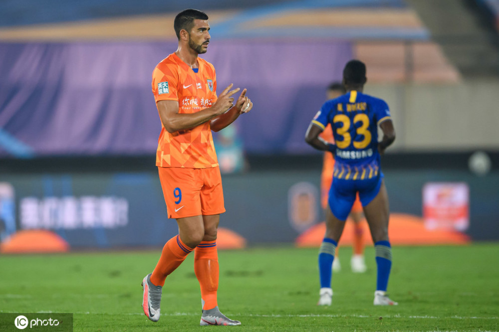 河北队客场战胜对手，外援发挥关键作用