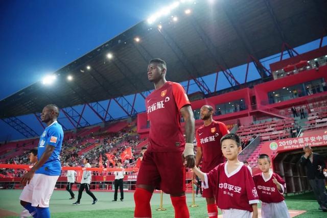 河北华夏幸福主场作战，努力保持连胜势头