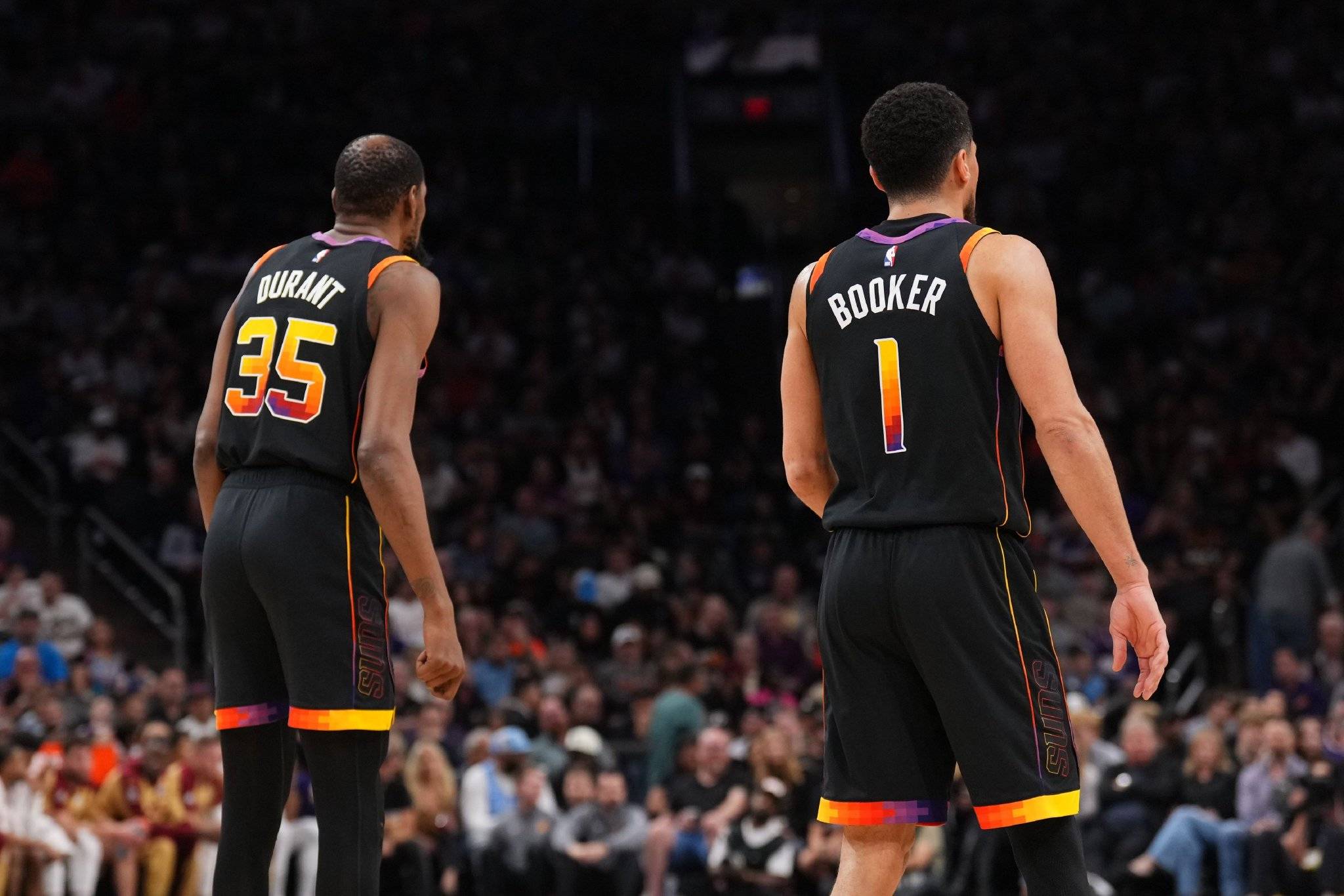 关于雄鹿队西部之旅开启，以稳定表现夺胜的信息