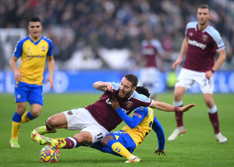 沃特福德连败，降级形势严峻