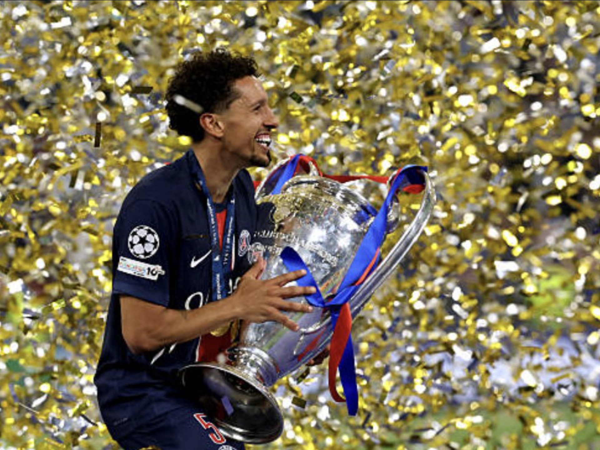 包含巴黎圣日耳曼天才新秀连破两球，率国家队晋级的词条