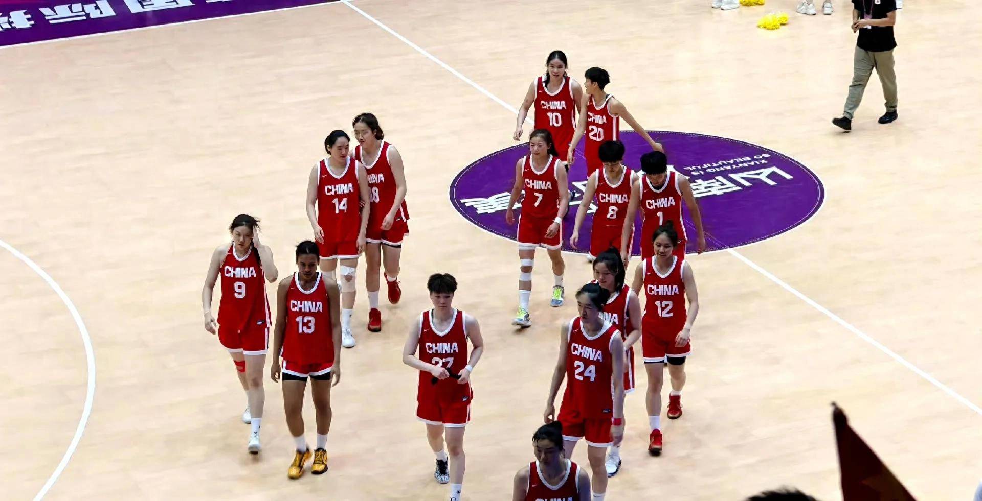 新西兰女篮与拉脱维亚队战成平手，互有千秋