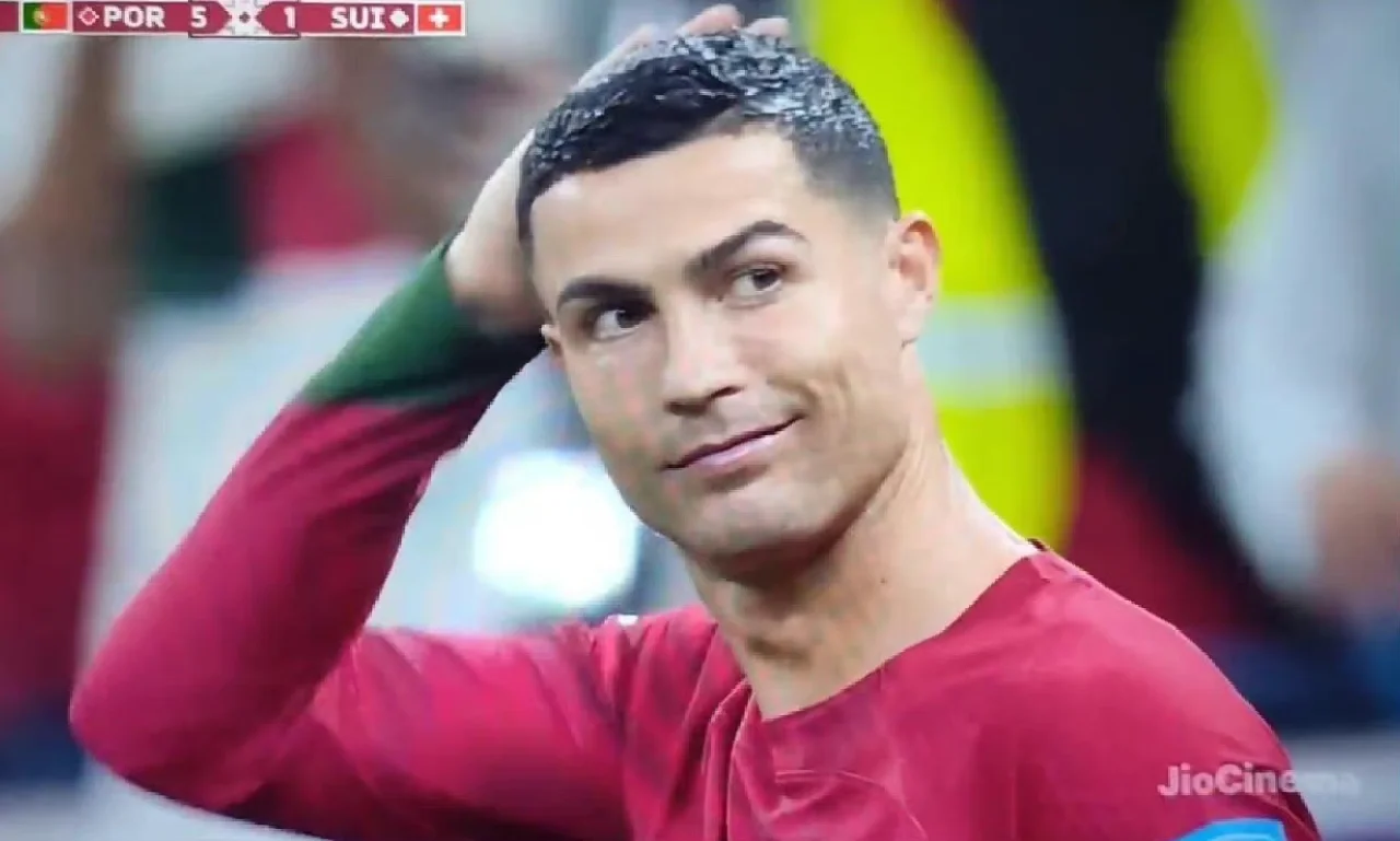 开云体育官网-纽伦堡蓝鹰在主场表现抢眼，球迷欢呼不已