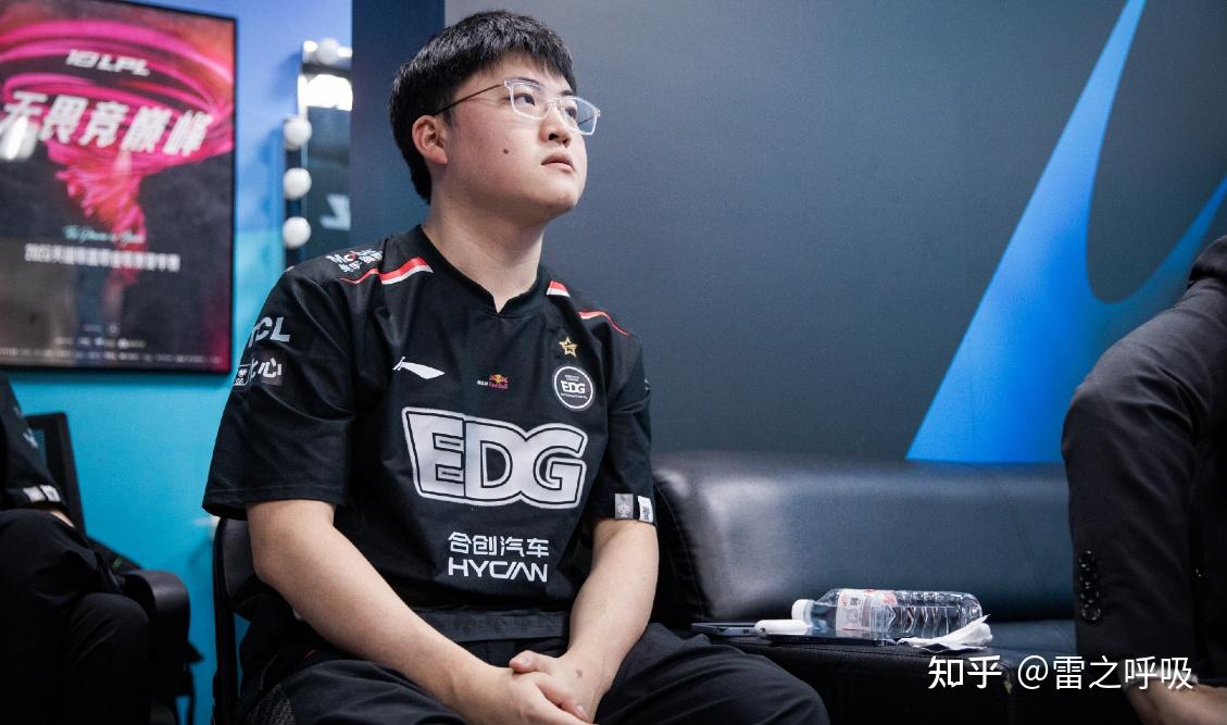 RNG险胜BLG，Canyon线上压制力十足鏖战多局半决赛，成为赛场最大亮点