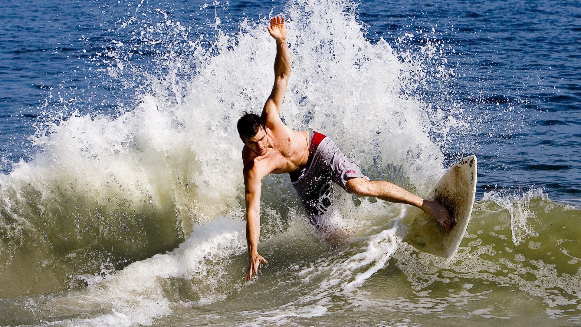 刀刃上起舞，雷恩生死战，本泽马一剑封喉定乾坤